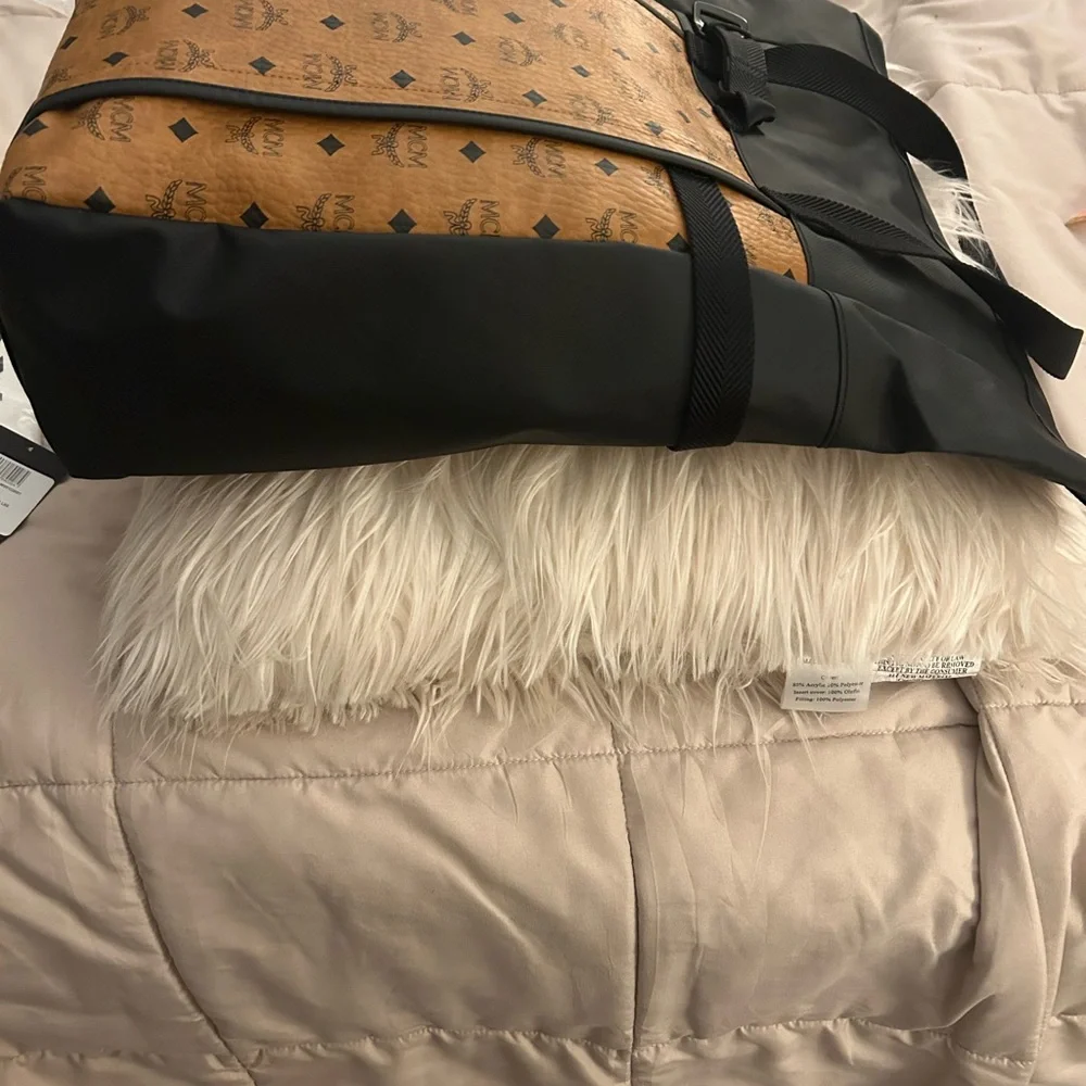 Authentic MCM Large Shopper - Picture 6 of 11